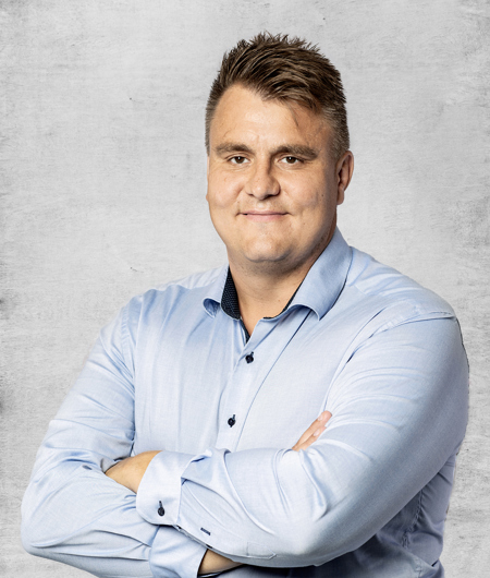 Dennis 1